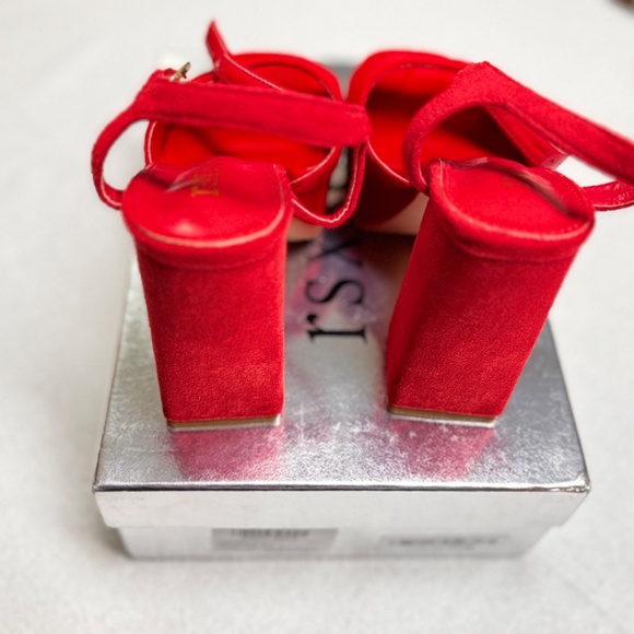 Platform Heels Size 6 - Picture 4 of 6